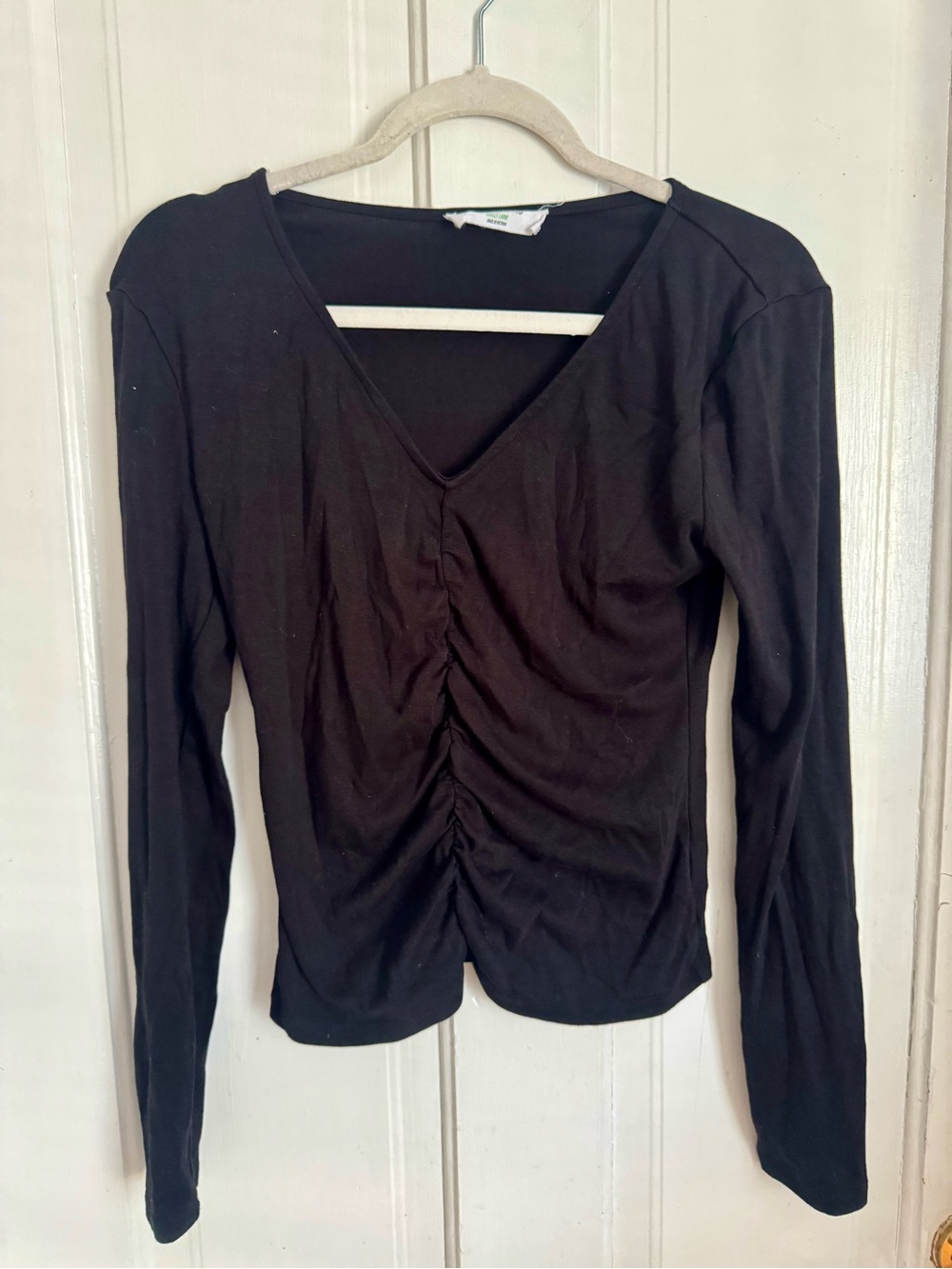 Black Ruched V-Neck Long Sleeve Top